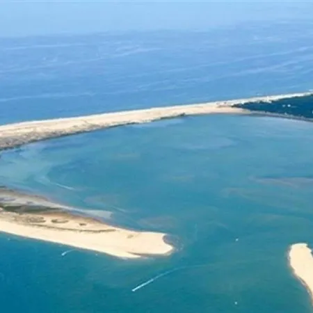 فيلة Les Maisons De L'ocean 2
